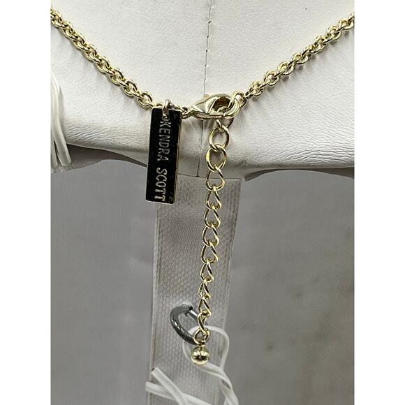 Kendra Scott Tory Necklace
Faceted Marquise Clear Crystal
Long Station Chain - Picture 12 of 12